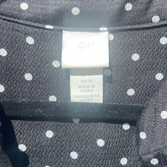 H&M Long Sleeve Dress - Picture 2 of 2